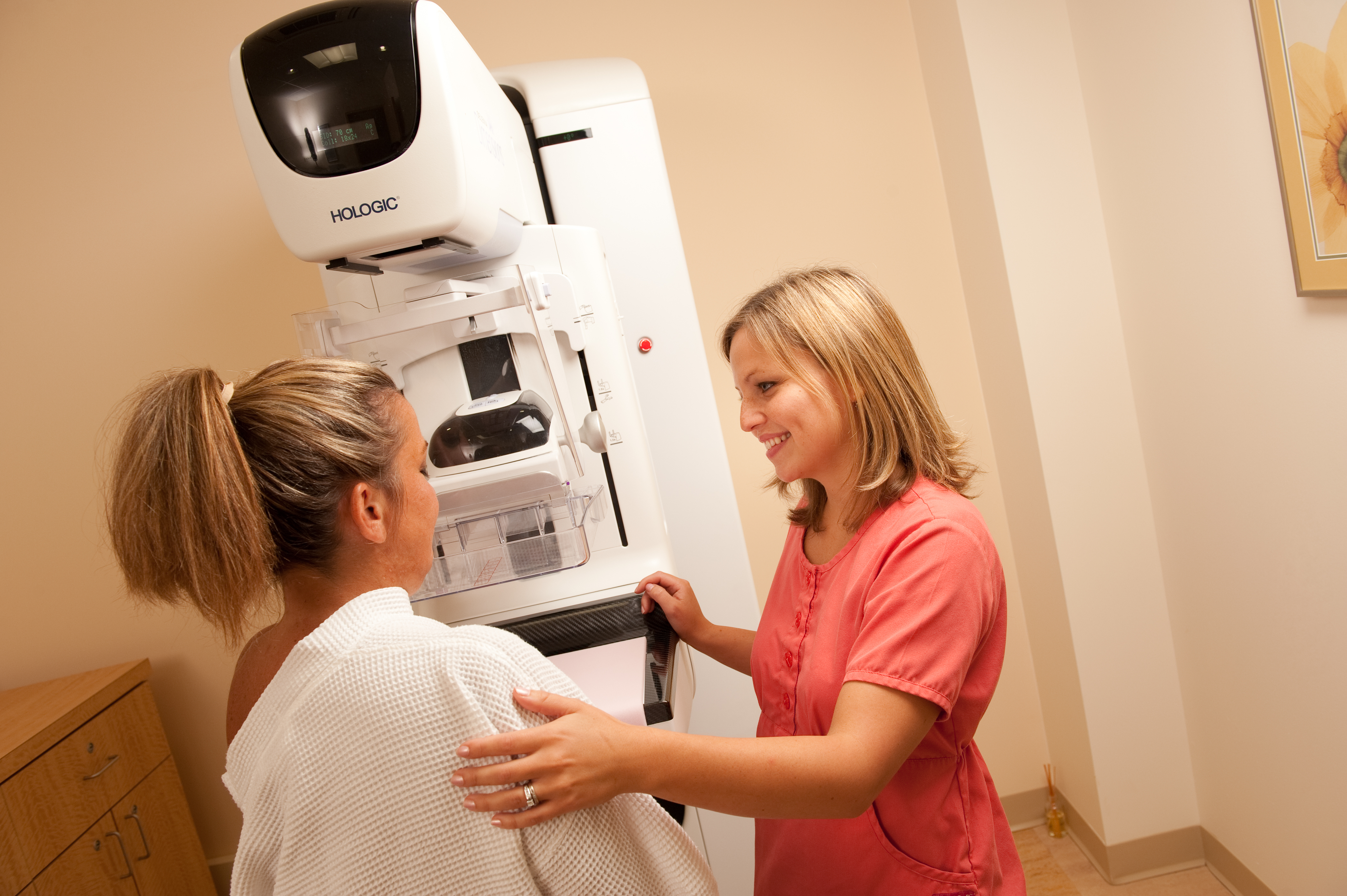Маммография в московском. Маммограф. Цифровая маммография. Оборудование для маммографии. Маммография картинки.